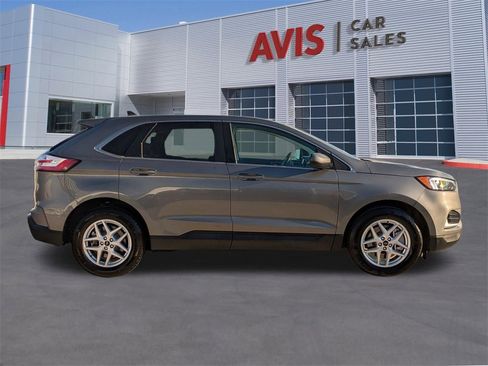 Used 2024 Ford Edge SEL image 5