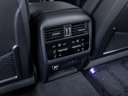 Certified 2025 Porsche Cayenne GTS AWD/4WD image 45