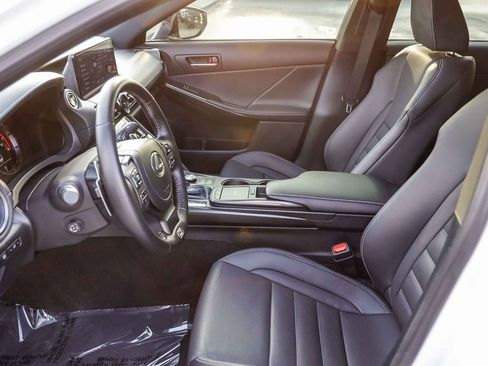 Used 2024 Lexus IS 500 RWD image 22