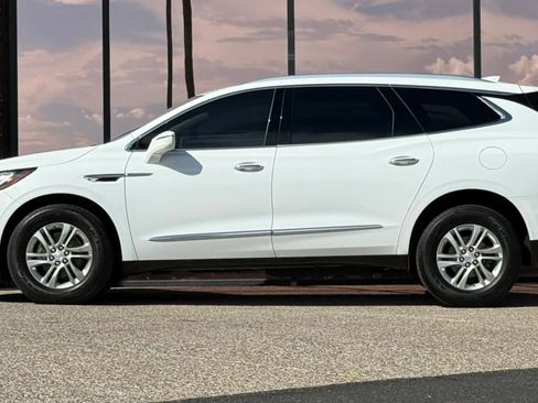 Used 2018 Buick Enclave Essence FWD image 5