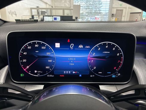 Used 2025 Mercedes-Benz GLC 300 GLC 300 image 23