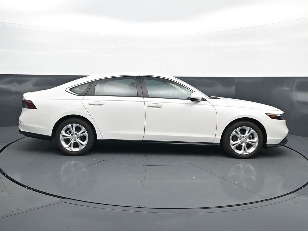 Used 2026 Honda Accord LX image 8