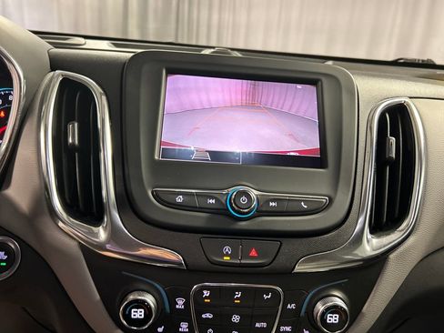 Used 2024 Chevrolet Equinox LT w/ LPO, Floor Liner Package FWD image 17