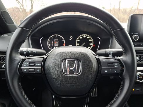 Used 2023 Honda Civic Sport image 18