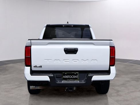 Used 2024 Toyota Tacoma SR5 AWD/4WD image 6