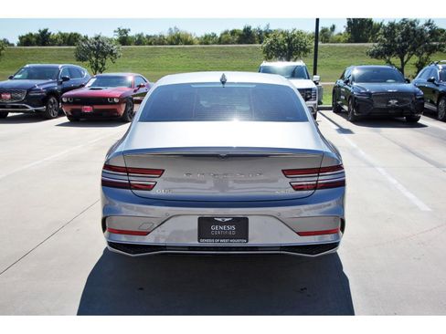 Used 2025 Genesis G80 2.5T image 7