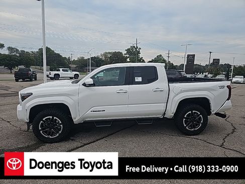 New 2025 Toyota Tacoma TRD Sport image 8