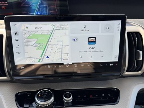 Used 2025 Ford Expedition Active image 11