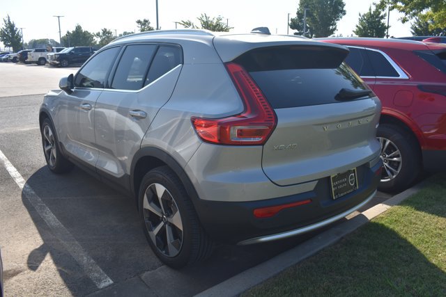 Used 2023 Volvo XC40 B5 Ultimate AWD/4WD image 6