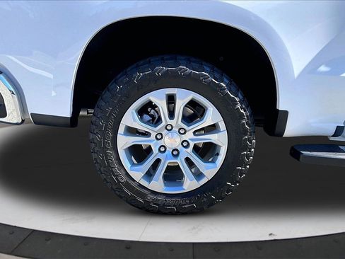 Used 2025 Chevrolet Silverado 1500 LTZ w/ Z71 Off-Road Package image 37