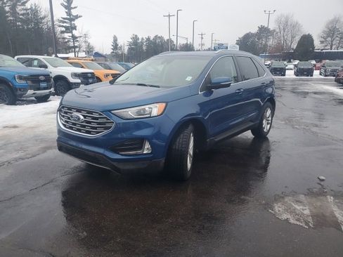 Used 2020 Ford Edge SEL w/ Convenience Package image 3