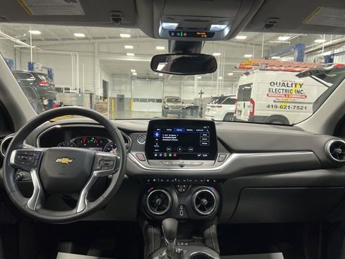 Used 2024 Chevrolet Blazer LT w/ Convenience Package image 10