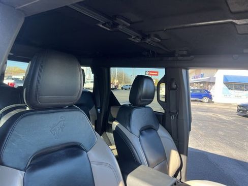 Used 2023 Ford Bronco Wildtrak image 45