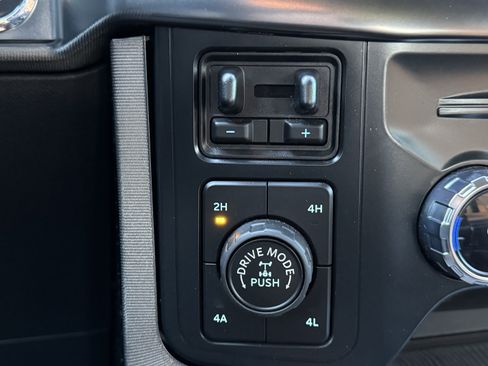 Used 2022 Ford F150 Platinum w/ Equipment Group 701A High image 33