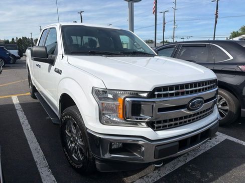 Used 2018 Ford F150 XLT w/ Equipment Group 302A Luxury AWD/4WD image 4