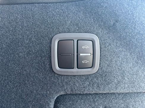 New 2026 Porsche Cayenne GTS AWD/4WD image 12