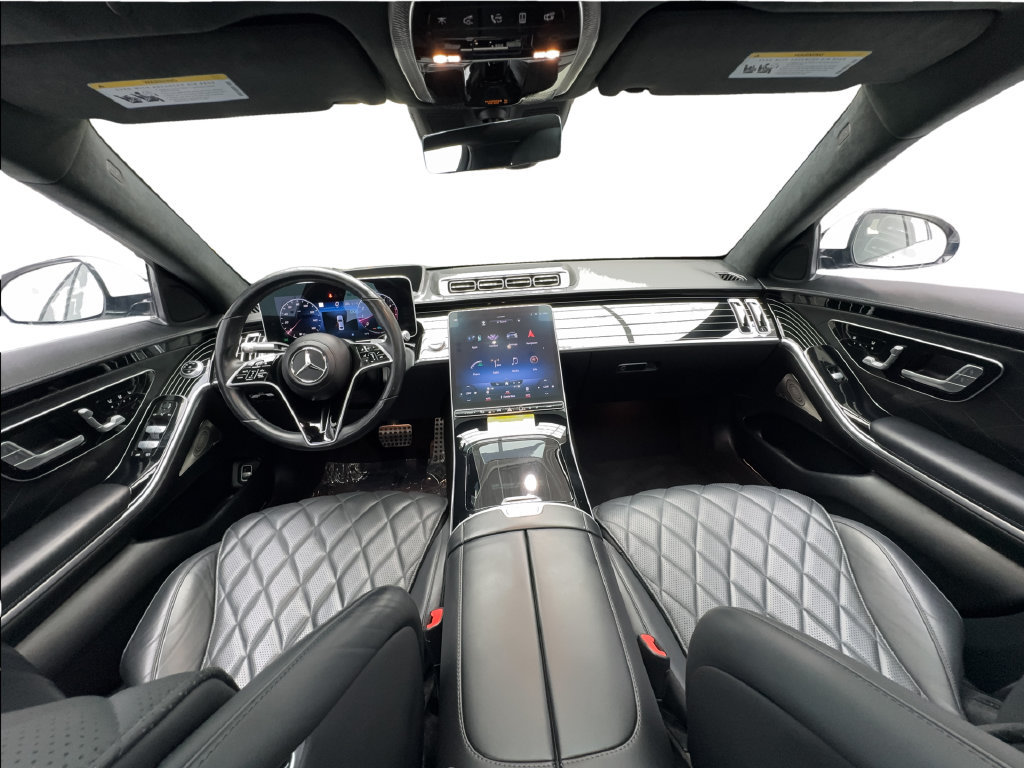 Used 2022 Mercedes-Benz S 500 4MATIC w/ AMG Line Package image 39