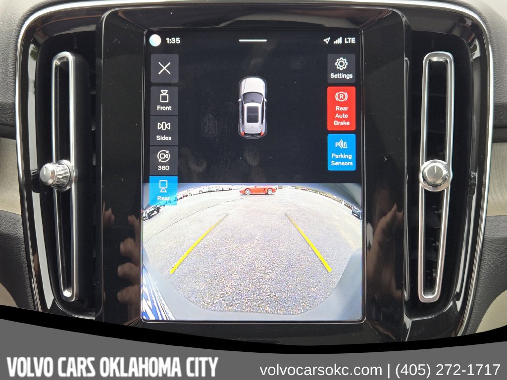 Certified 2023 Volvo XC40 B5 Plus w/ Protection Package Premier AWD/4WD image 19