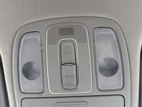Used 2018 Kia Soul + FWD image 31