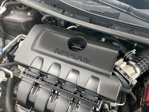 Used 2015 Nissan Sentra SV FWD image 35