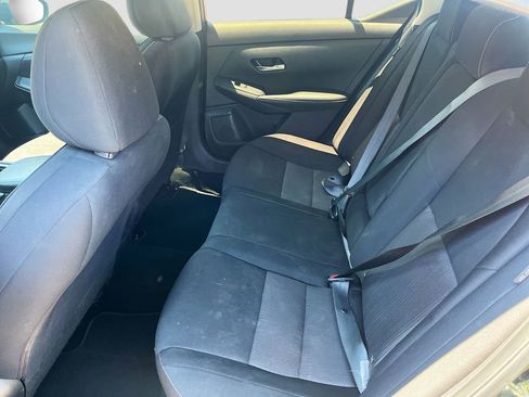 Used 2022 Nissan Sentra SV FWD image 23