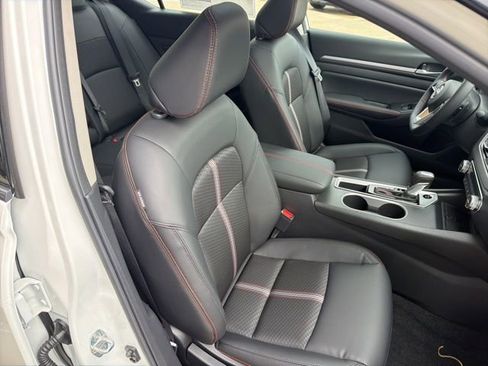 New 2026 Nissan Altima 2.5 SR image 22