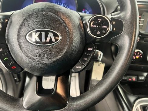 Used 2019 Kia Soul image 14