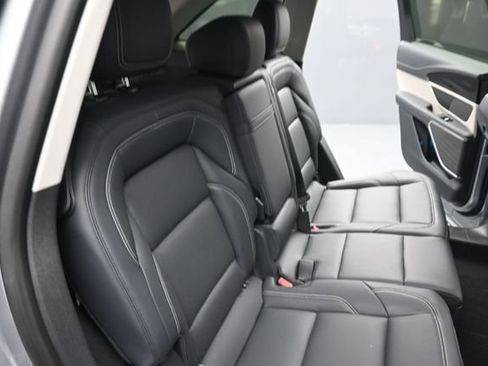 Certified 2025 Lincoln Nautilus Premier AWD/4WD image 23
