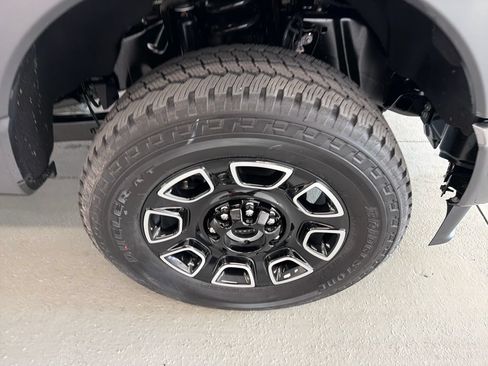 New 2026 Ford F250 Platinum w/ FX4 Off-Road Package AWD/4WD image 5