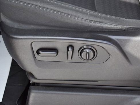 Used 2021 Chevrolet Silverado 1500 LT image 17