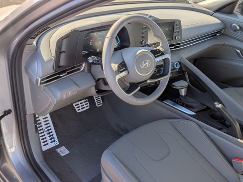 New 2026 Hyundai Elantra SEL Sport FWD image 8