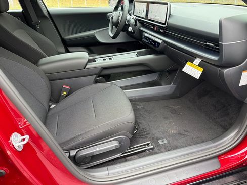 New 2025 Hyundai Ioniq 6 SE image 13