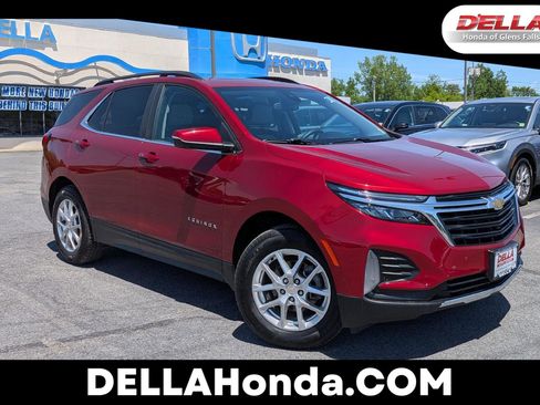 Used 2023 Chevrolet Equinox LT AWD/4WD image 1