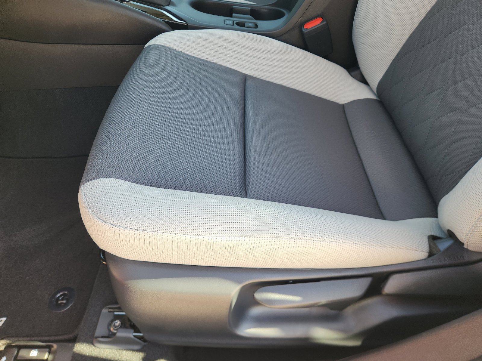 New 2027 Toyota Corolla LE FWD image 23