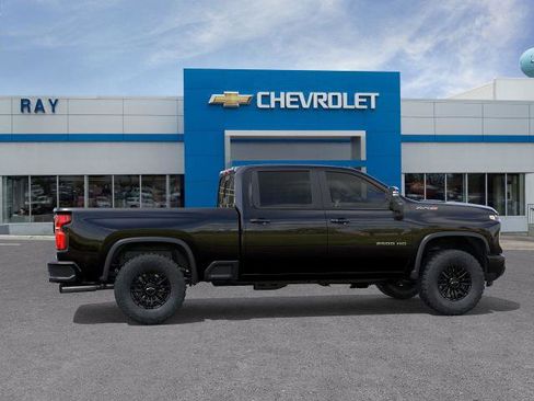 New 2026 Chevrolet Silverado 2500 ZR2 image 5