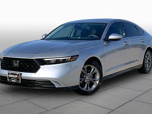 Used 2023 Honda Accord EX image 1