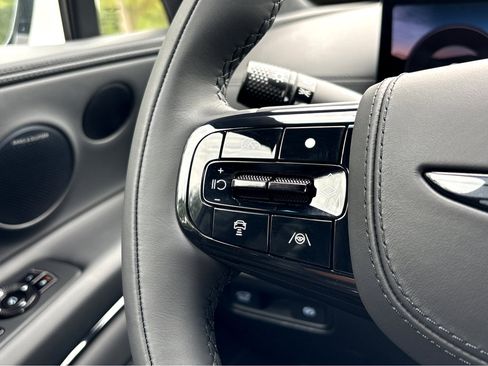 New 2026 Genesis GV80 3.5T Advanced image 17