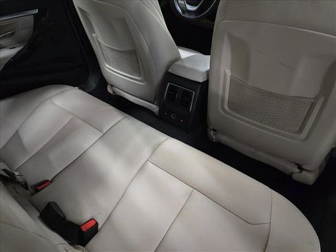 Used 2016 BMW 328i xDrive Sedan AWD/4WD image 11