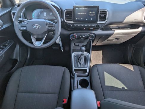 Used 2023 Hyundai Venue SE w/ Cargo Package FWD image 8