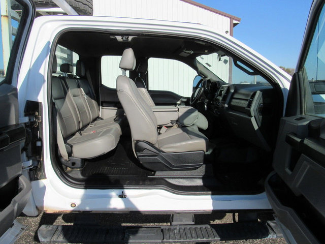 Used 2017 Ford F350 XL w/ Power Equipment Group AWD/4WD image 18