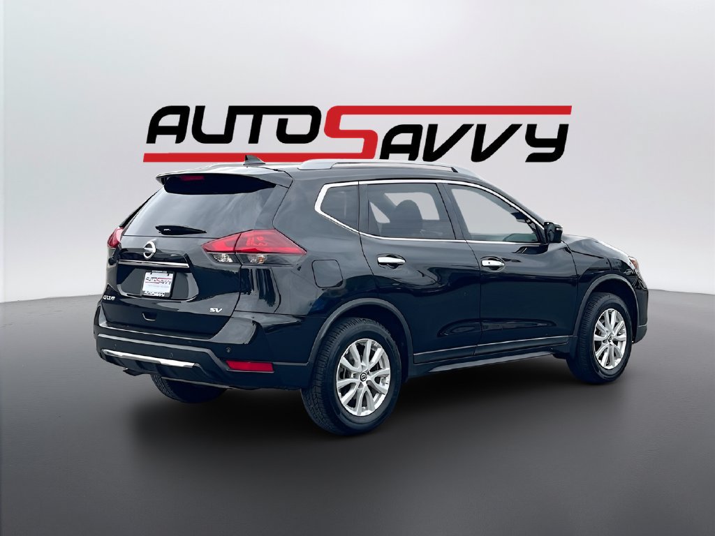 Used 2019 Nissan Rogue SV w/ Premium Package FWD image 7