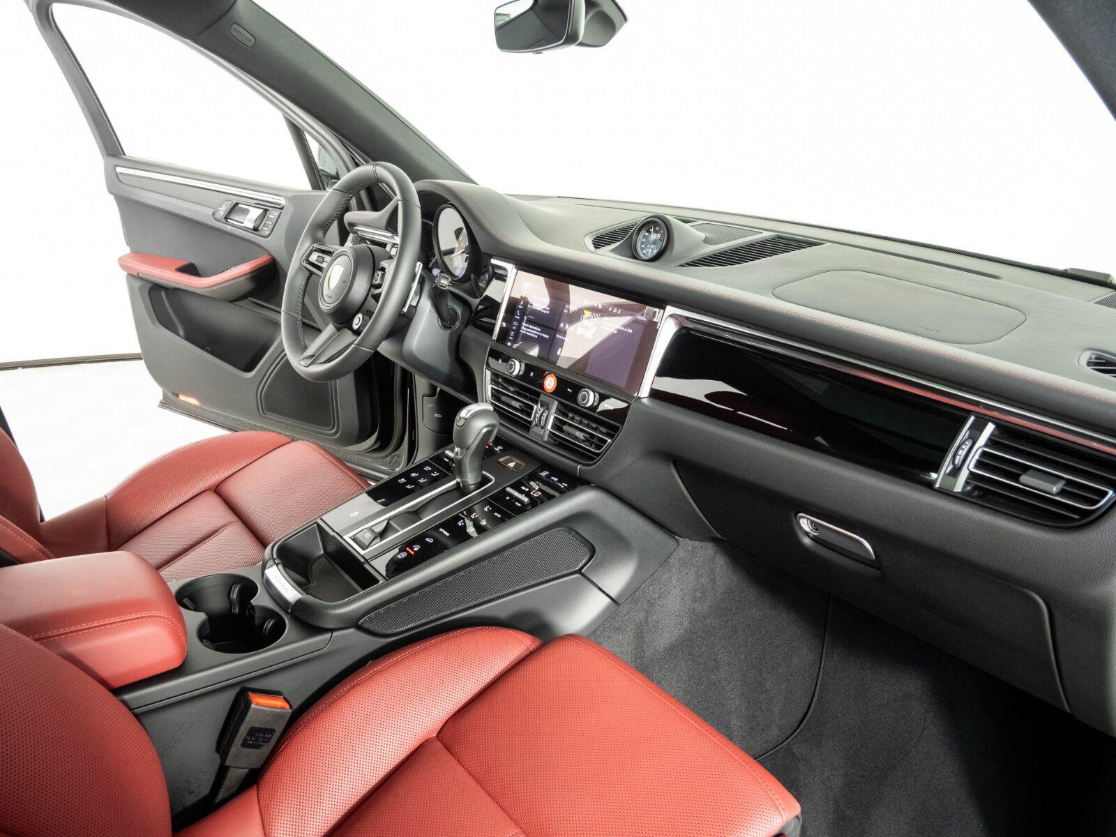 New 2026 Porsche Macan S AWD/4WD image 25