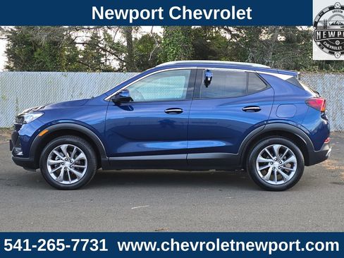 Used 2023 Buick Encore GX Essence w/ Experience Buick Package image 8
