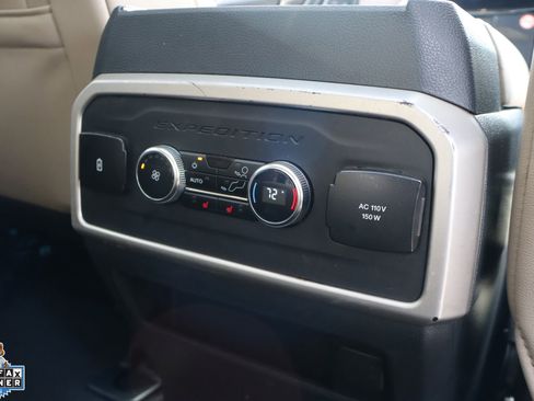 Used 2024 Ford Expedition Max Limited AWD/4WD image 30