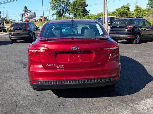 Used 2015 Ford Focus SE w/ Equipment Group 201A FWD image 14