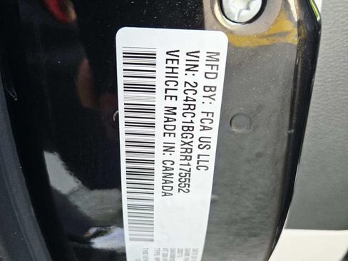 Used 2024 Chrysler Pacifica Touring-L w/ Road Tripper Package FWD image 39