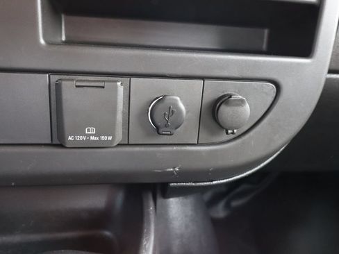 Used 2019 Chevrolet Express 2500 w/ Driver Convenience Package RWD image 14
