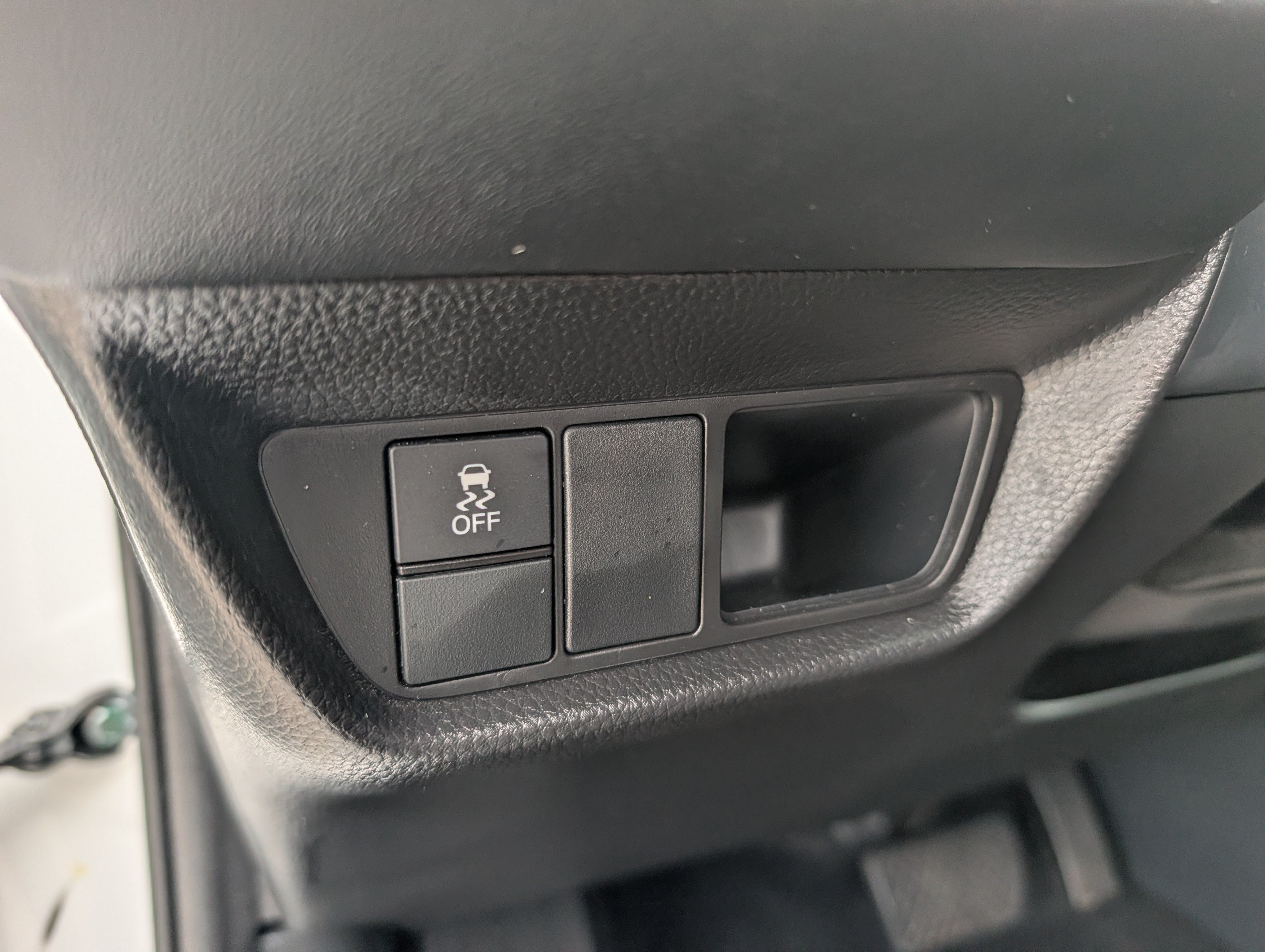 Used 2025 Honda HR-V Sport image 24