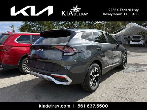 Used 2024 Kia Sportage EX image 2