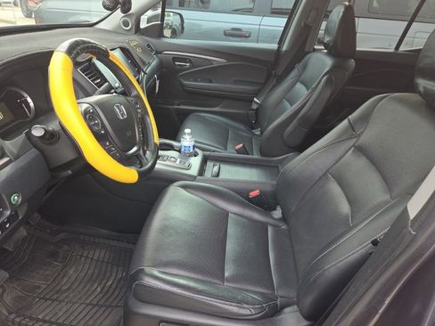 Used 2022 Honda Ridgeline RTL-E image 2